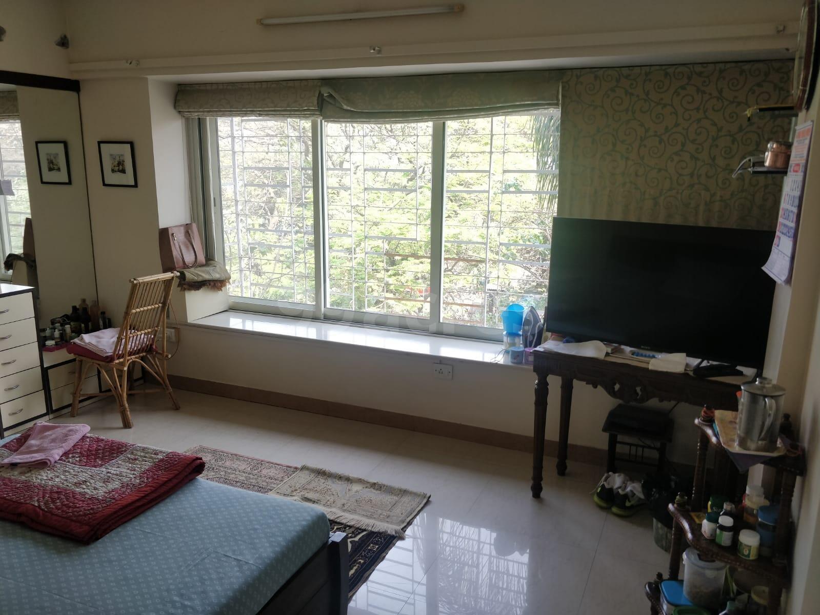 2 BHK Apartment for Sale in Off Hill Road Mumbai