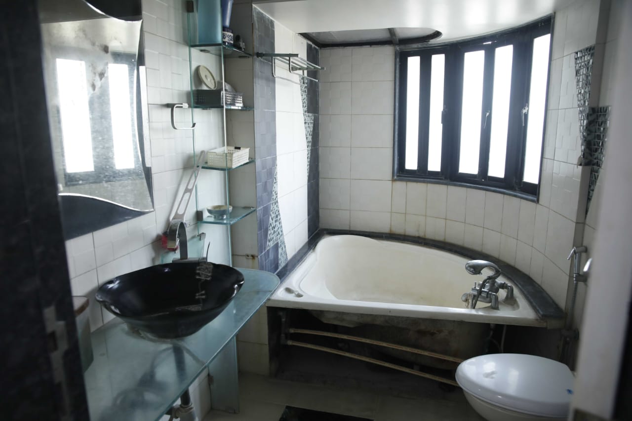 4 BHK Apartment for Rent in Sen Nagar, 4th rd Mumbai