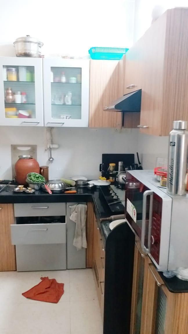 2 BHK Apartment for Sale in Sherly Rajan Road Mumbai