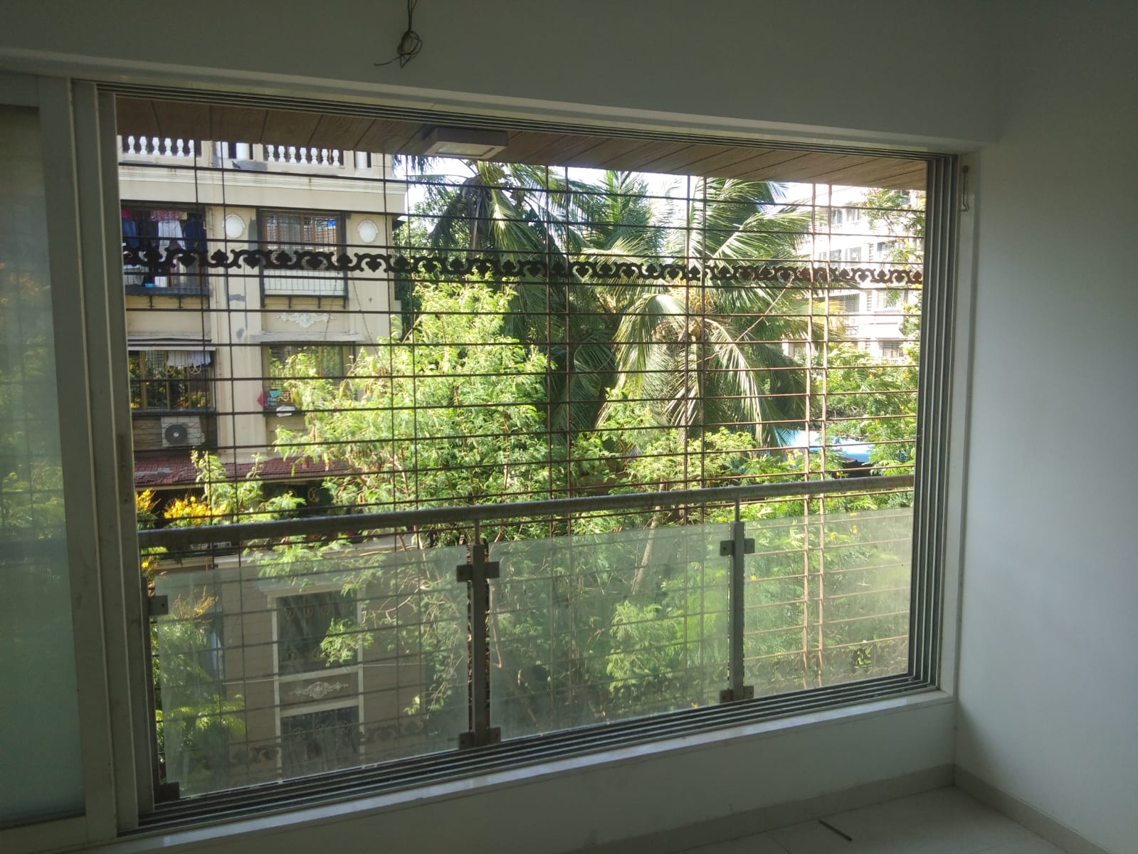 3 BHK Apartment for Sale in Vile Parle East Mumbai