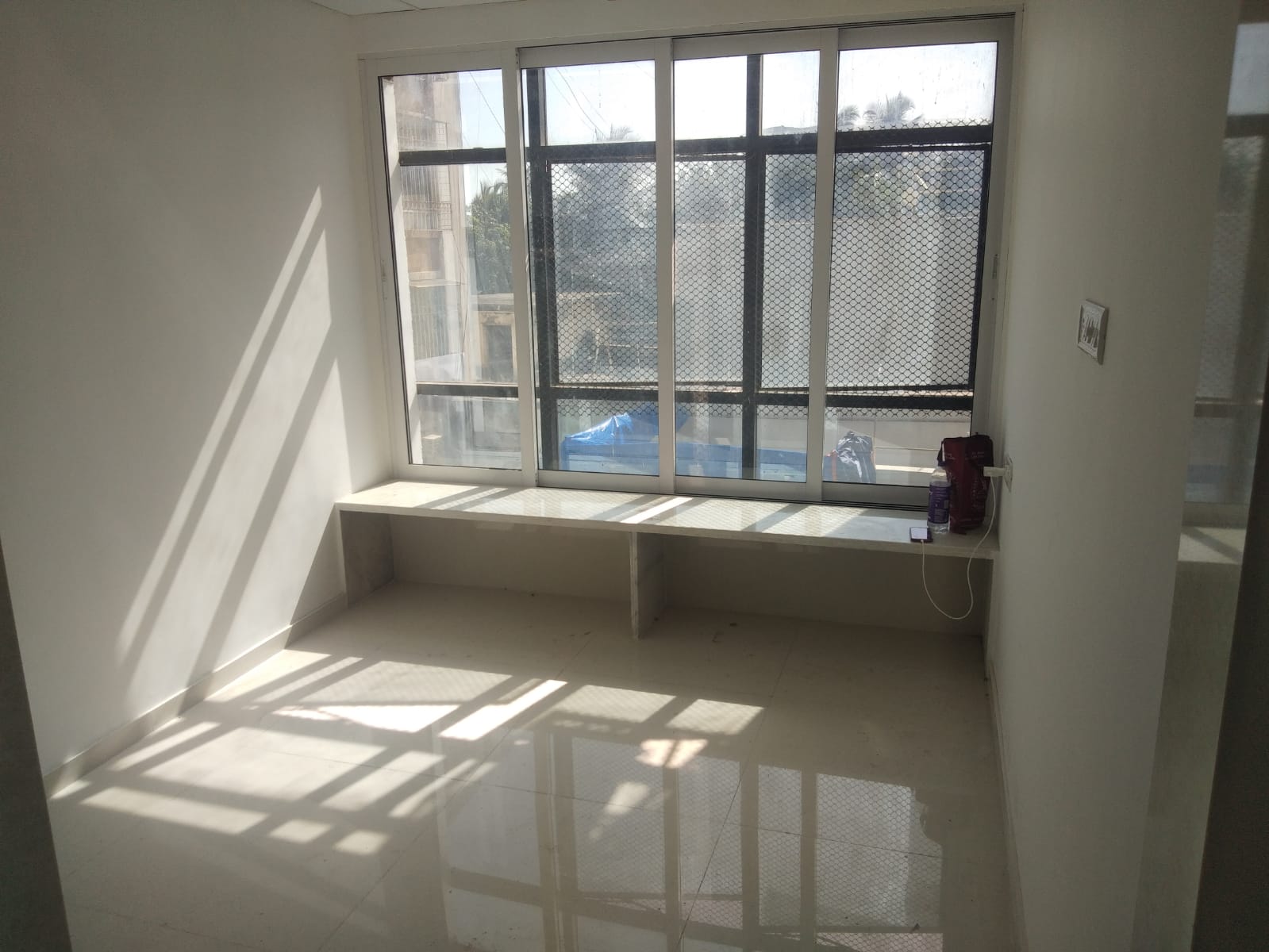 3 BHK Apartment for Sale in Vile Parle East Mumbai