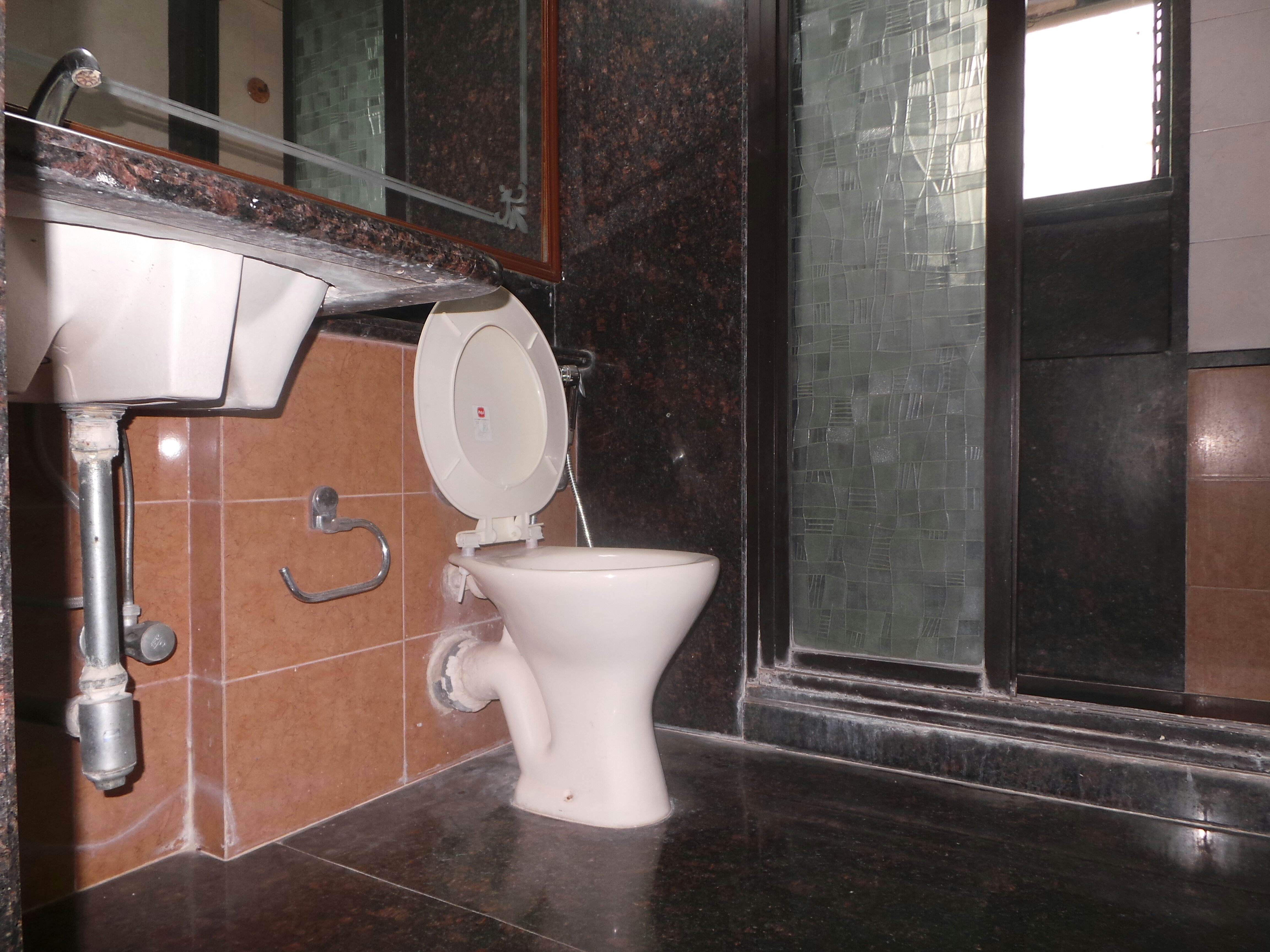 3 BHK Apartment for Rent in Carter Road Mumbai