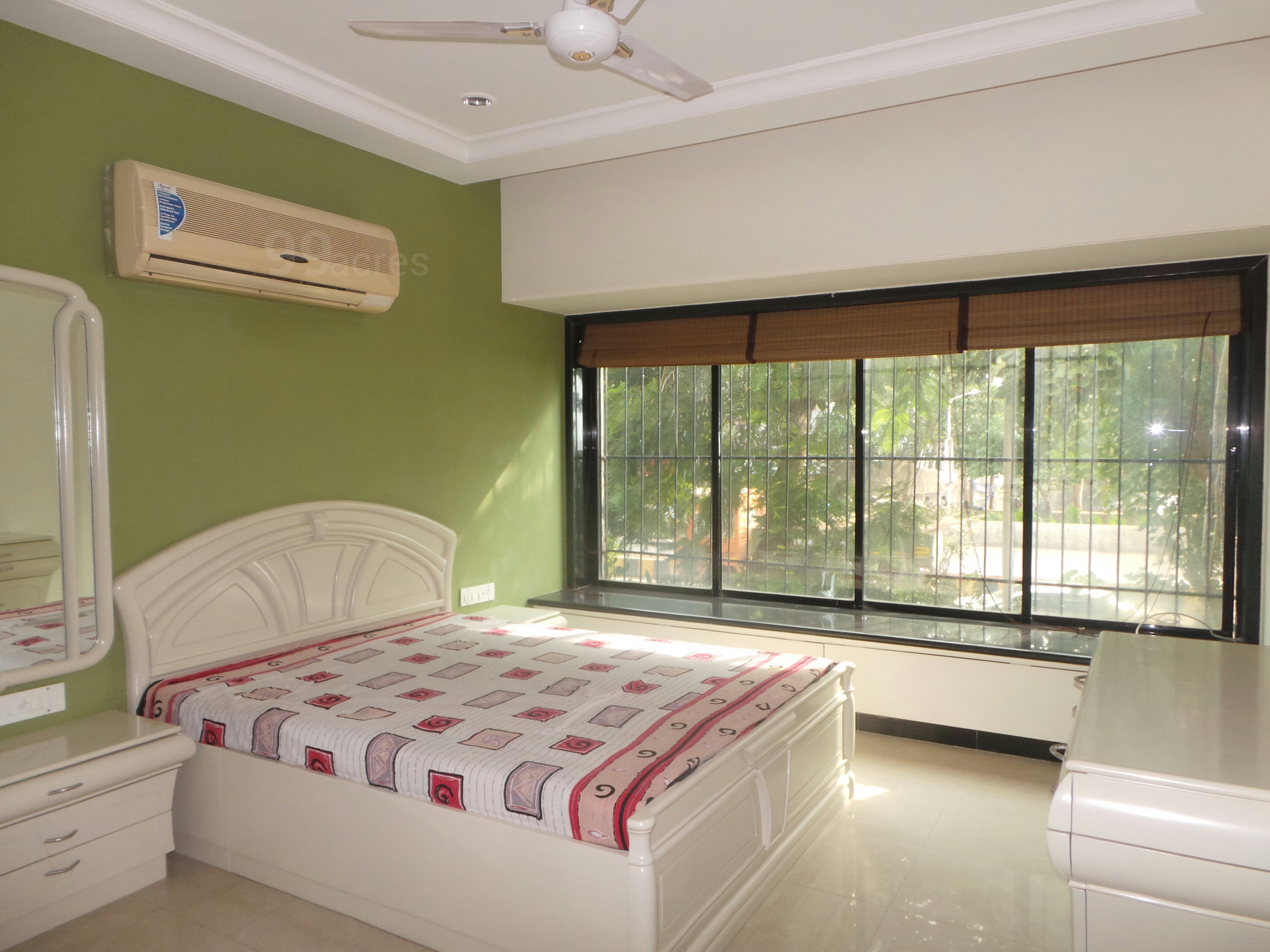 3 BHK Apartment for Rent in Carter Road Mumbai