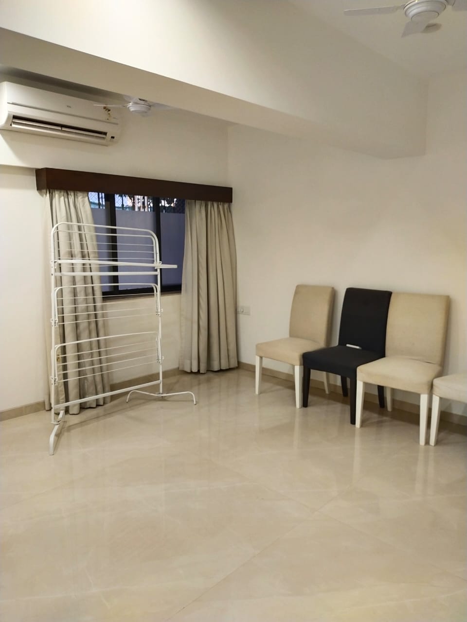 3 BHK Apartment for Rent in Bandra West Mumbai