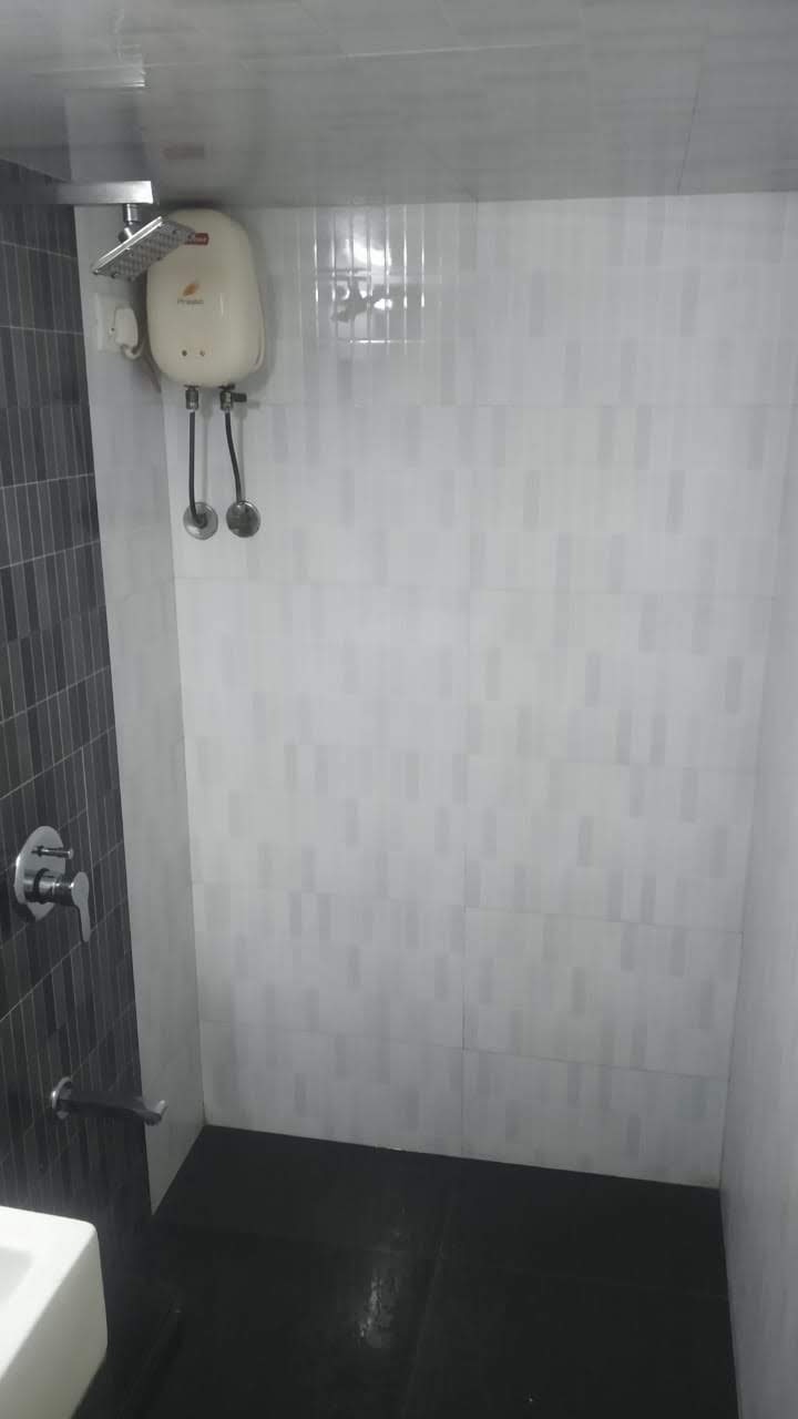 2 BHK Apartment for Rent in 2nd Hasnabad Lane Mumbai