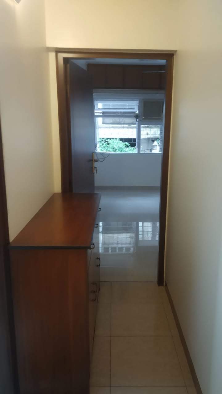 2 BHK Apartment for Rent in 2nd Hasnabad Lane Mumbai