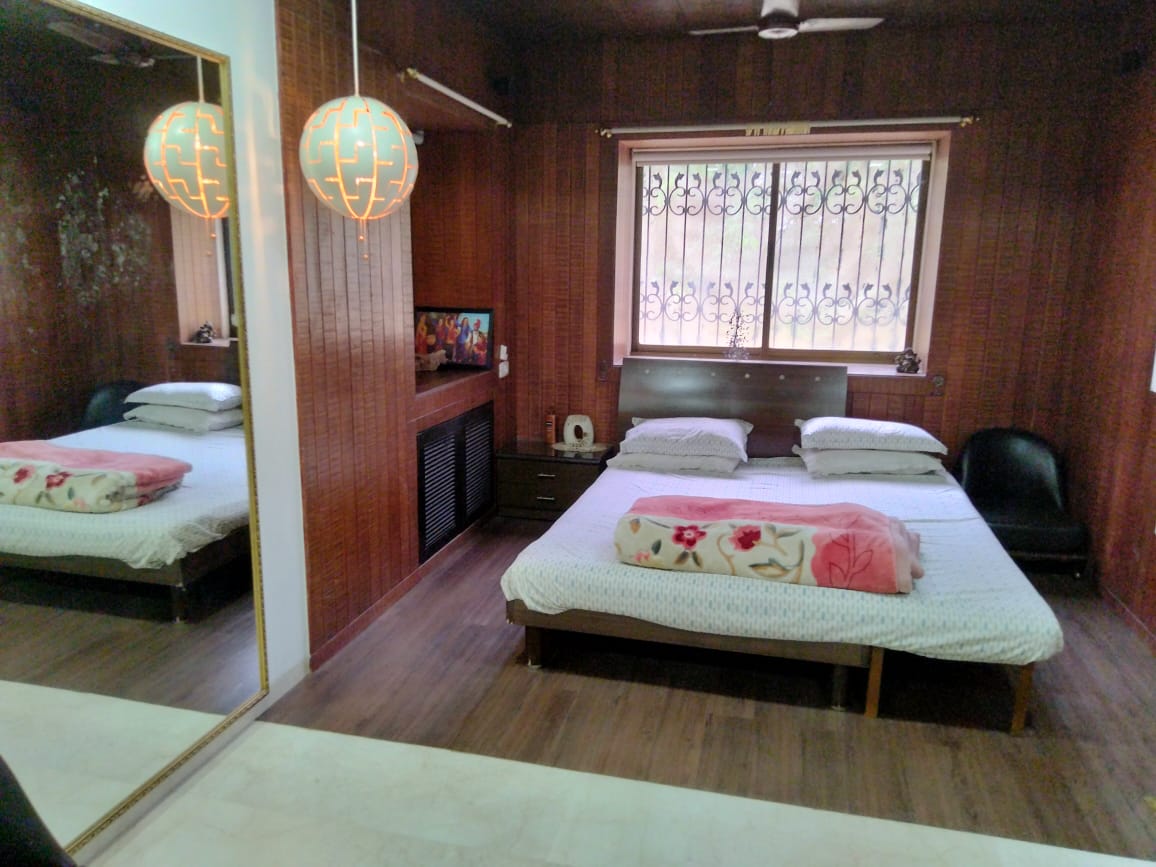 4 BHK Apartment for Rent in Khar West Mumbai
