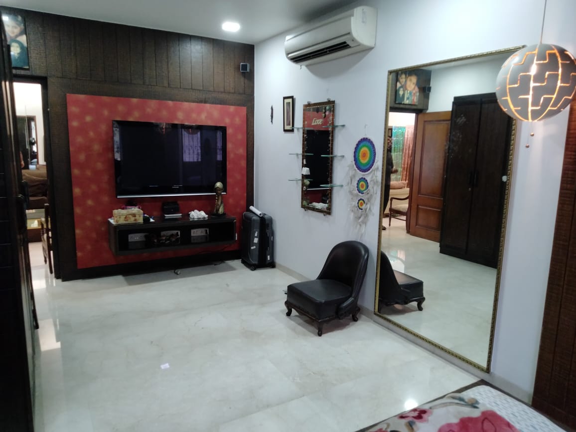 4 BHK Apartment for Rent in Khar West Mumbai