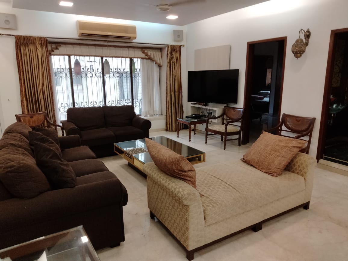 4 BHK Apartment for Rent in Khar West Mumbai