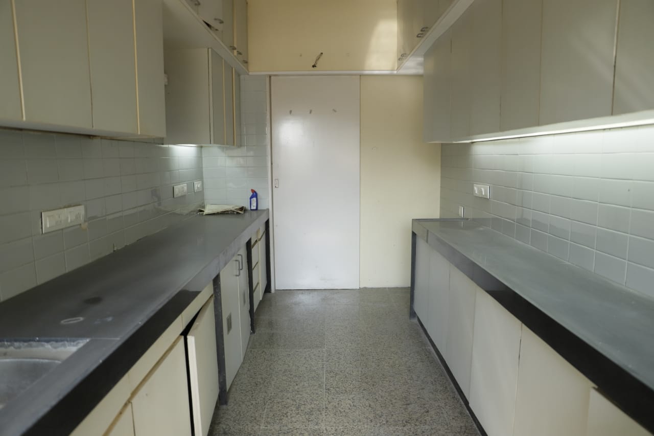 3 BHK Apartment for Sale in Pali Hill Mumbai