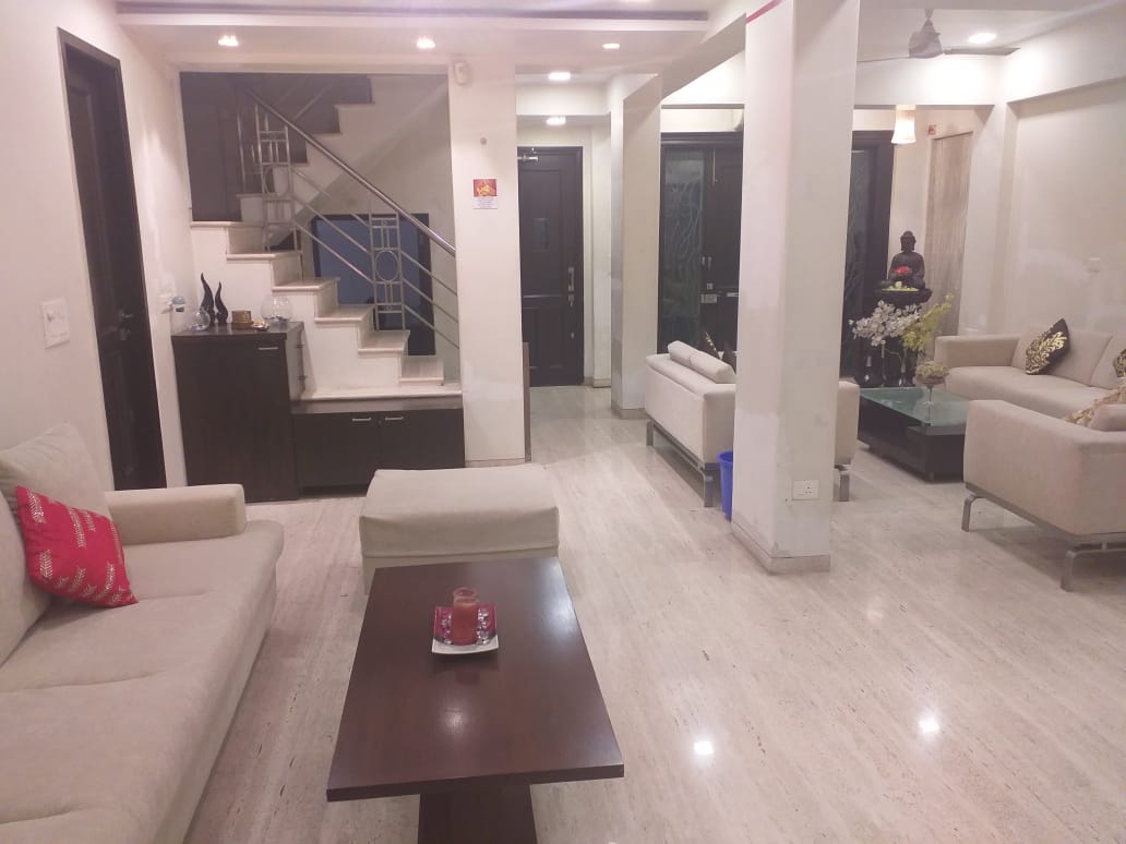 5 BHK Villa for Sale in 16th Road Mumbai