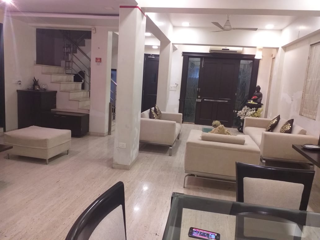 5 BHK Villa for Sale in 16th Road Mumbai