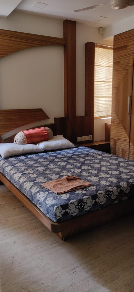 5 BHK Villa for Sale in 16th Road Mumbai