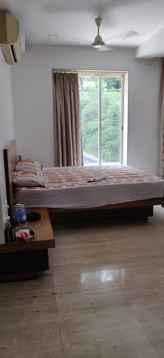 5 BHK Villa for Sale in 16th Road Mumbai
