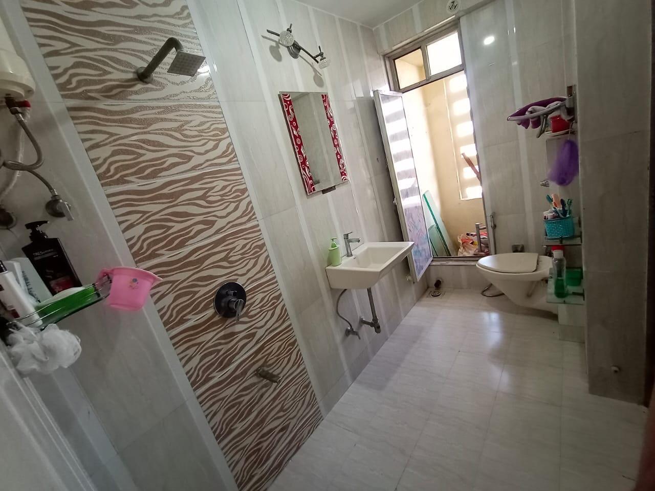 2 BHK Apartment for Sale in Vakola Mumbai