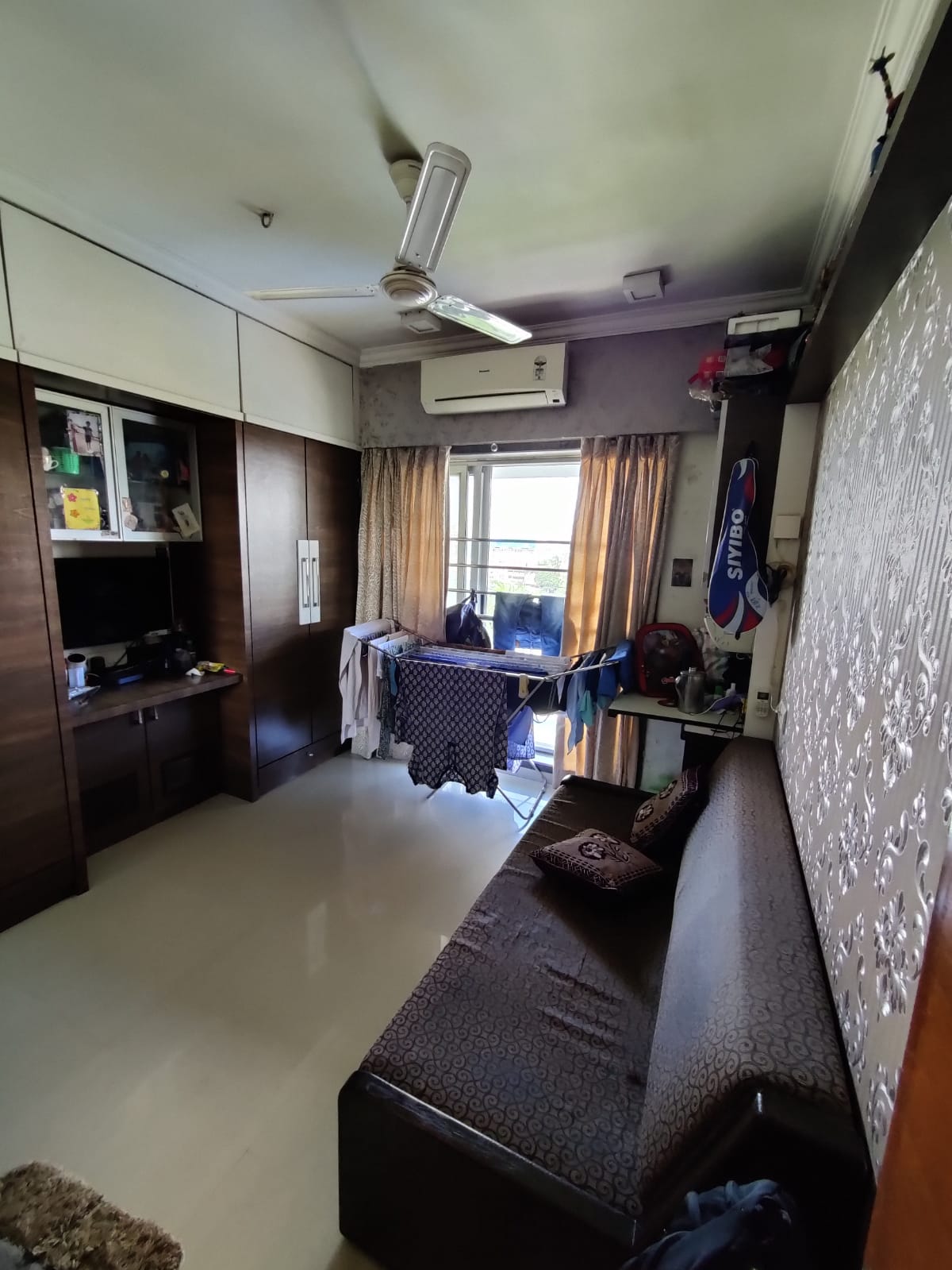 2 BHK Apartment for Sale in Off S V Road Mumbai