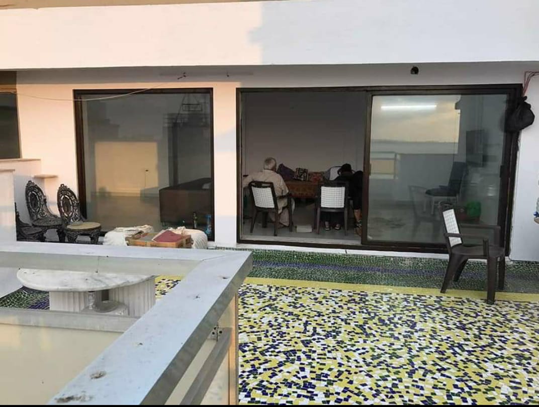 4 BHK Apartment for Sale in Gandhigram Road Mumbai