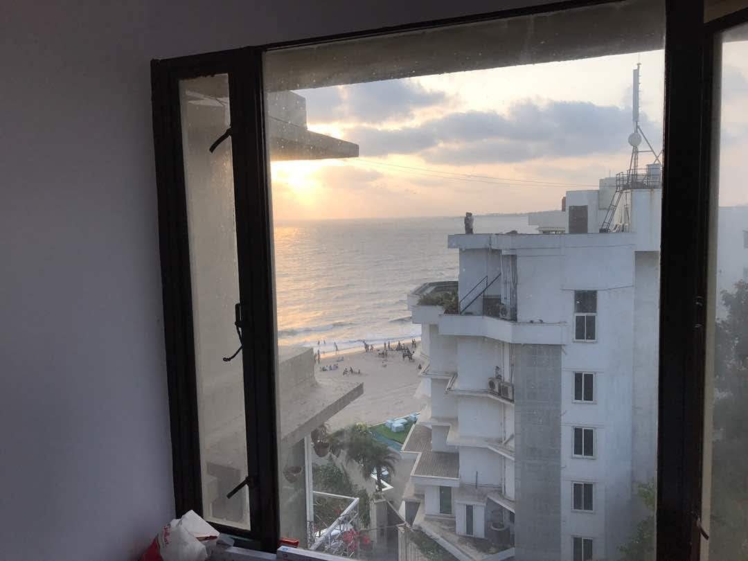 4 BHK Apartment for Sale in Gandhigram Road Mumbai