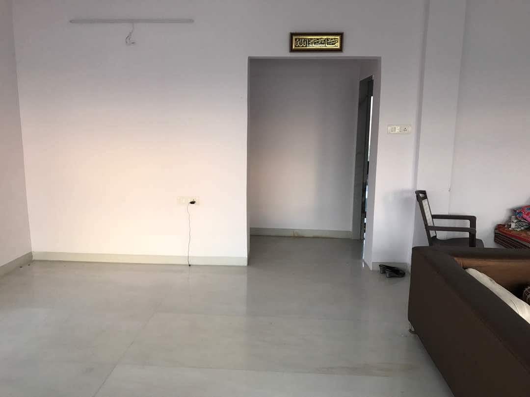 4 BHK Apartment for Sale in Gandhigram Road Mumbai