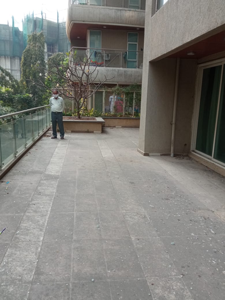 2 BHK Apartment for Sale in 2nd Hasnabad Lane Mumbai