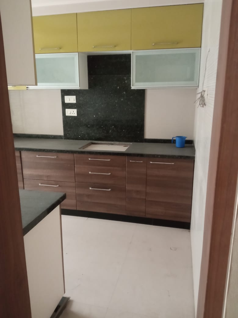 2 BHK Apartment for Sale in 2nd Hasnabad Lane Mumbai