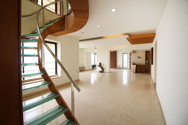 5 BHK Apartment for Rent in Bandstand Mumbai