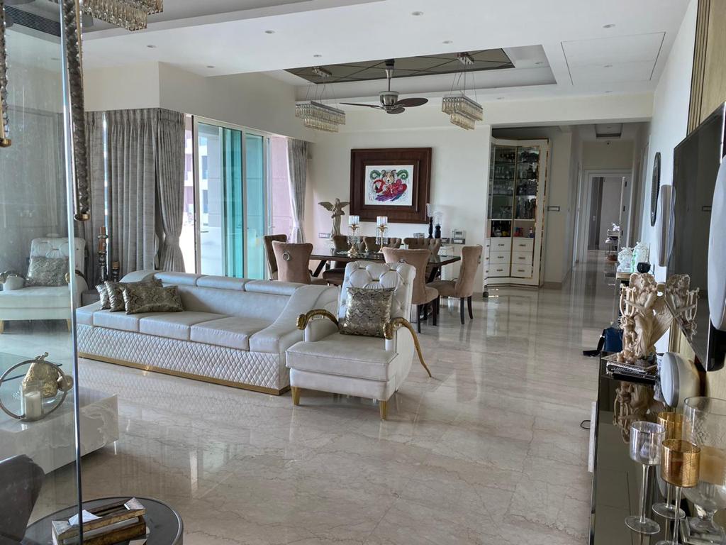 4 BHK Apartment for Sale in Andheri West Mumbai