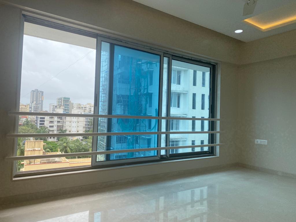 3 BHK Apartment for Sale in Bandra West Mumbai