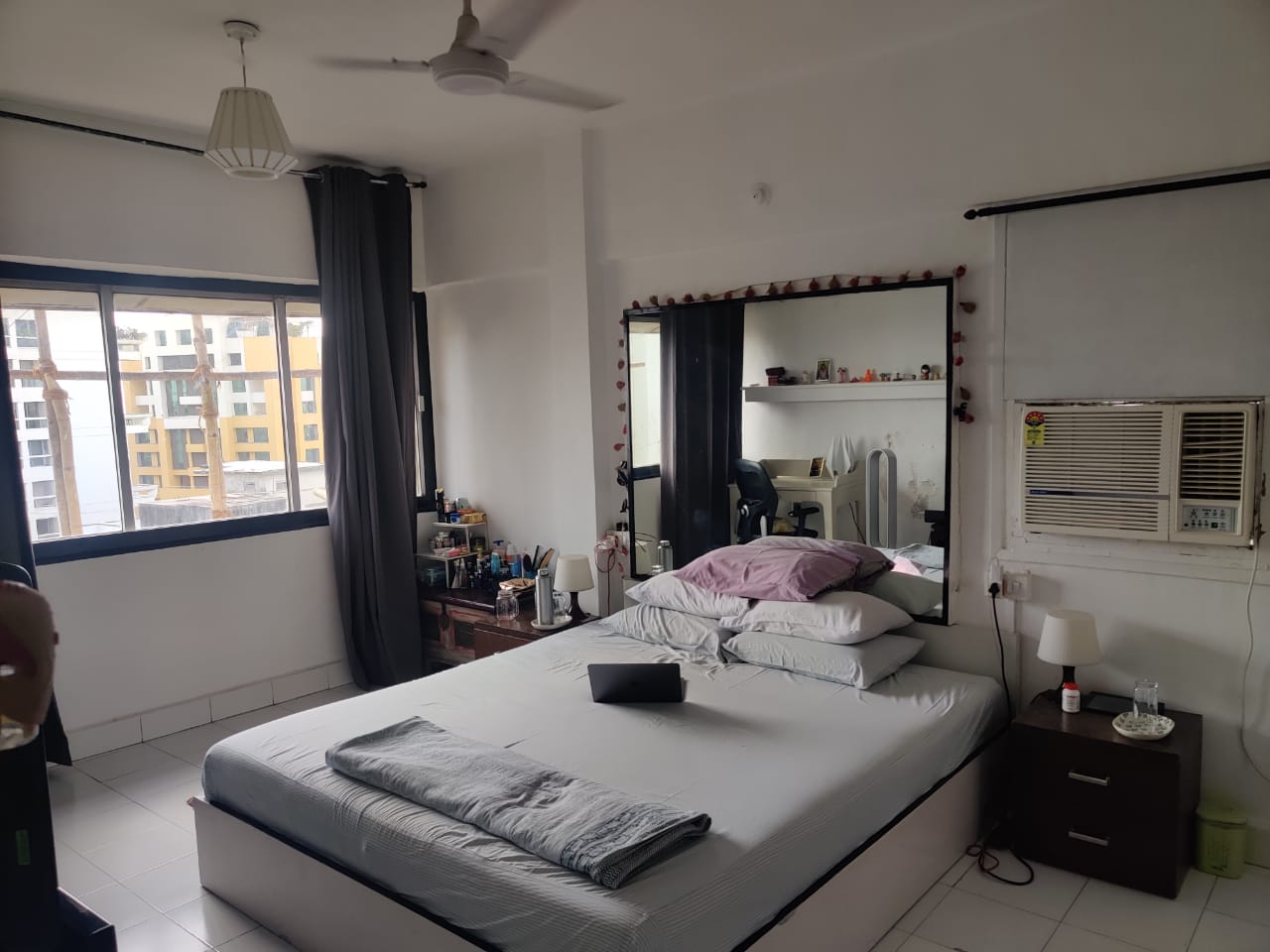 2 BHK Apartment for Rent in Pali Hill Mumbai
