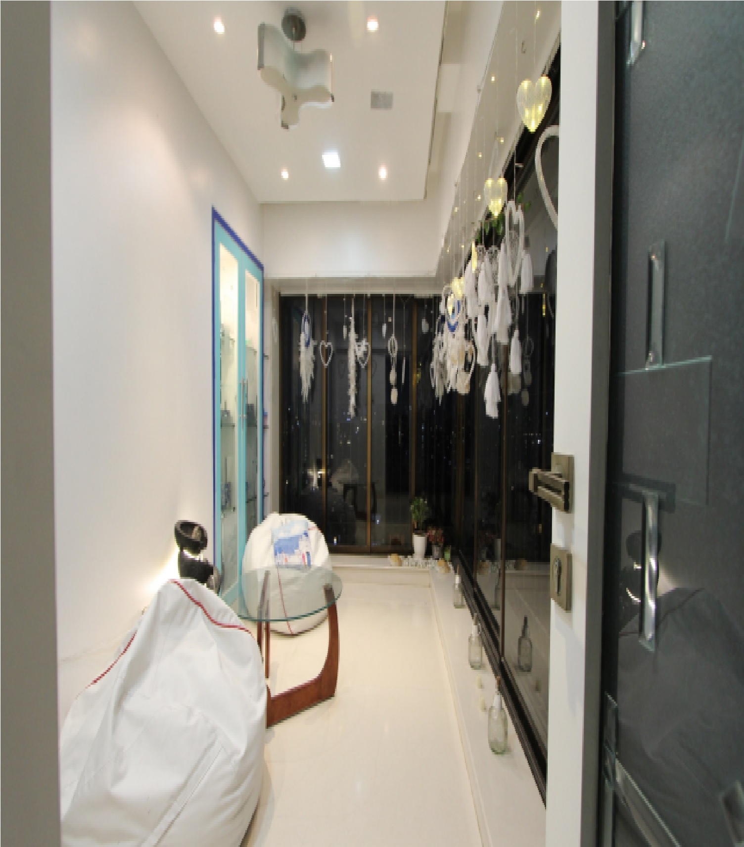 5 BHK Apartment for Sale in Khar West Mumbai