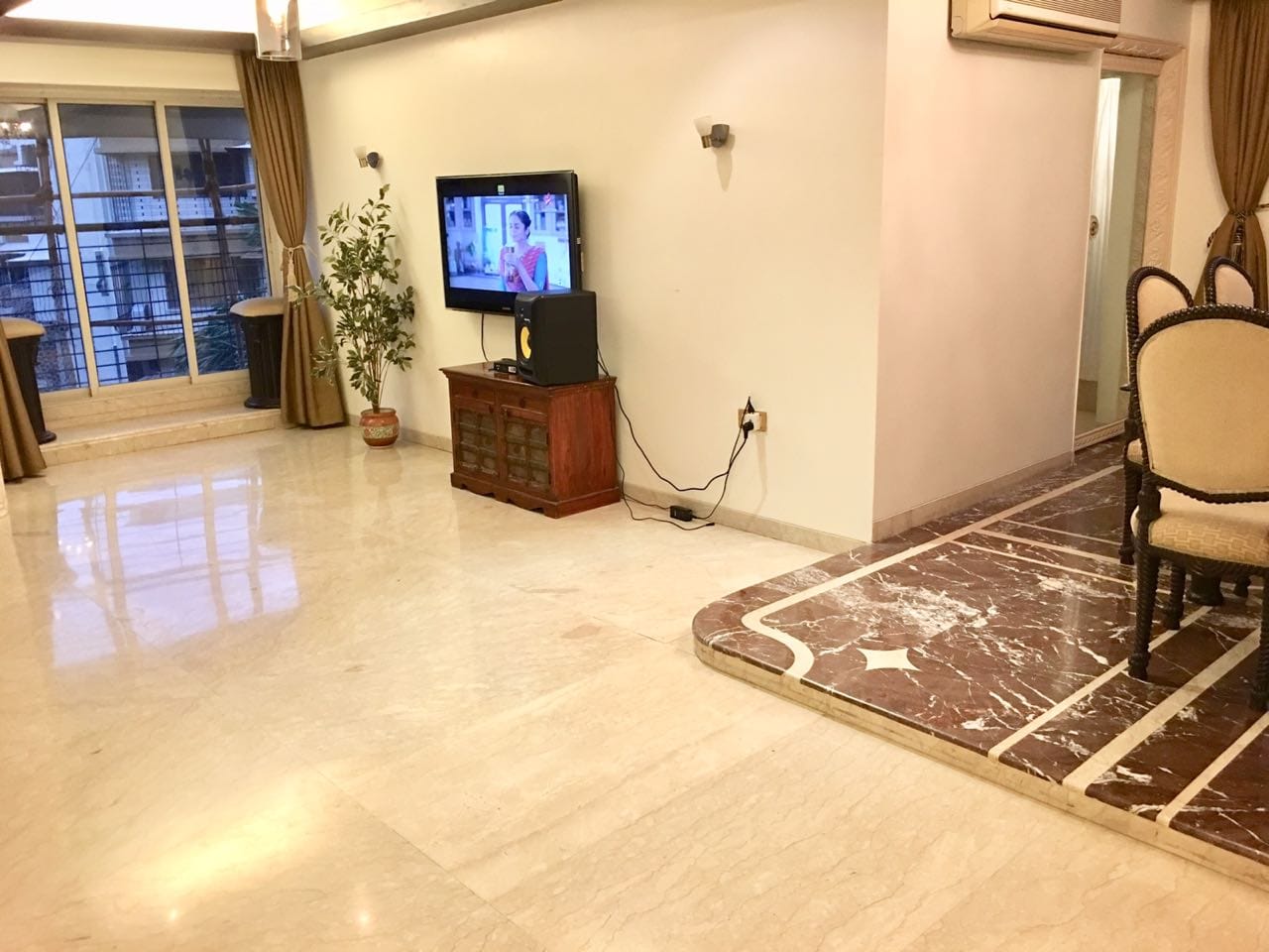 3 BHK Apartment for Rent in Pali Hill Mumbai