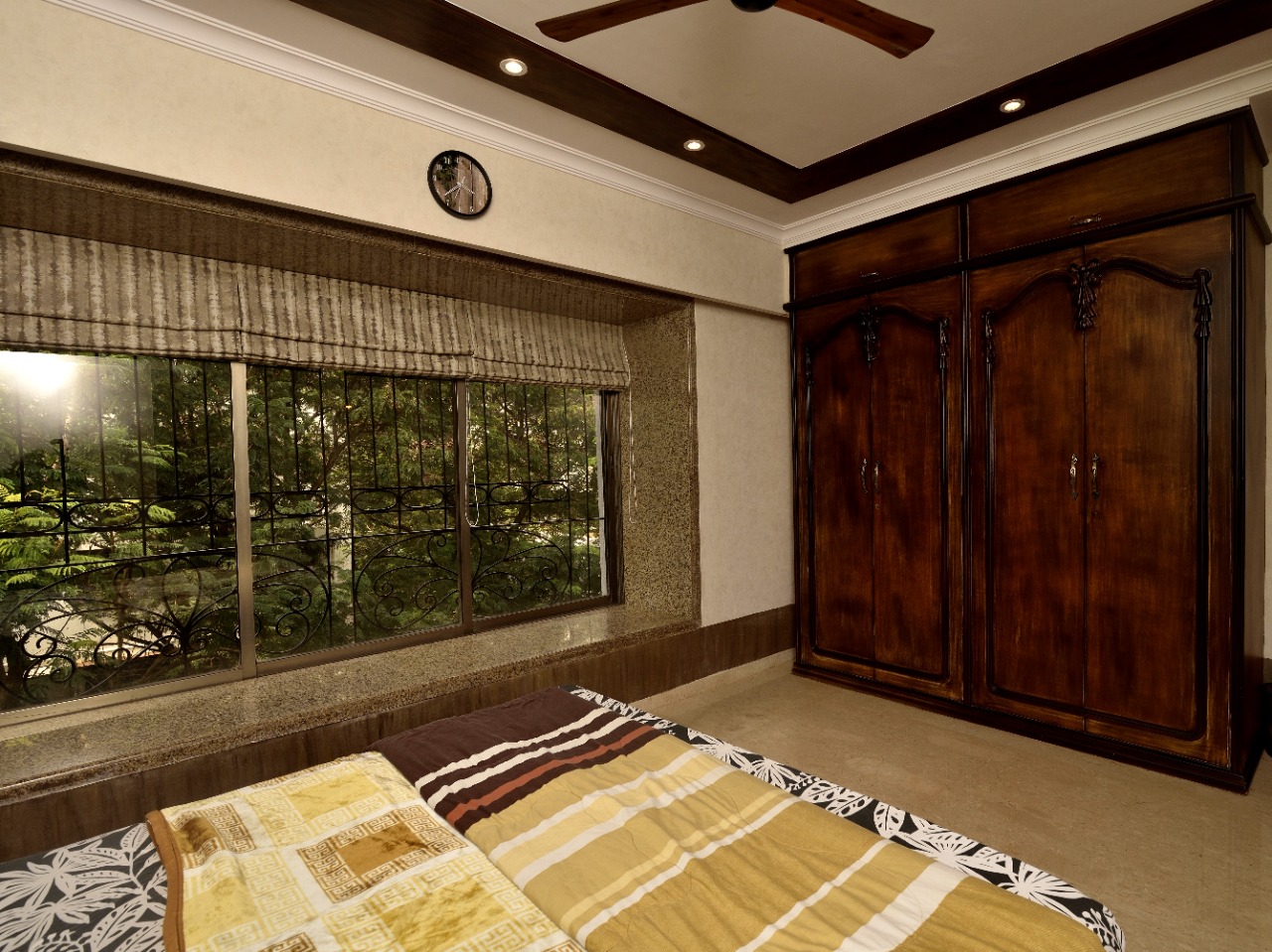 3 BHK Apartment for Sale in Almeida park Mumbai