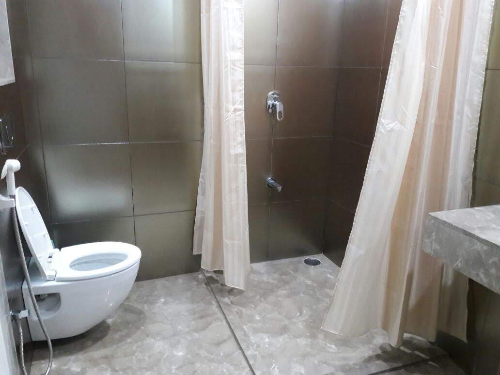 2 BHK Apartment for Rent in Hasnabad Lane Mumbai