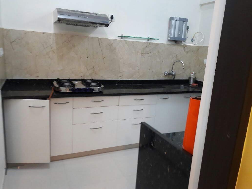 2 BHK Apartment for Rent in Hasnabad Lane Mumbai