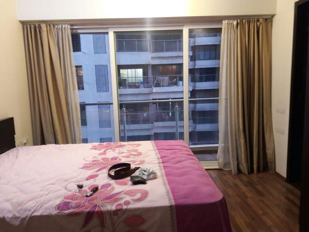 2 BHK Apartment for Rent in Hasnabad Lane Mumbai