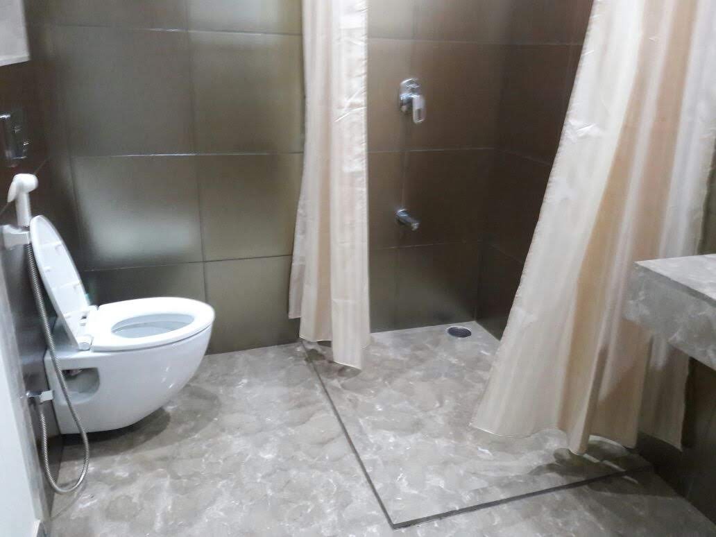 2 BHK Apartment for Rent in Hasnabad Lane Mumbai