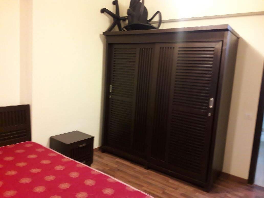 2 BHK Apartment for Rent in Hasnabad Lane Mumbai