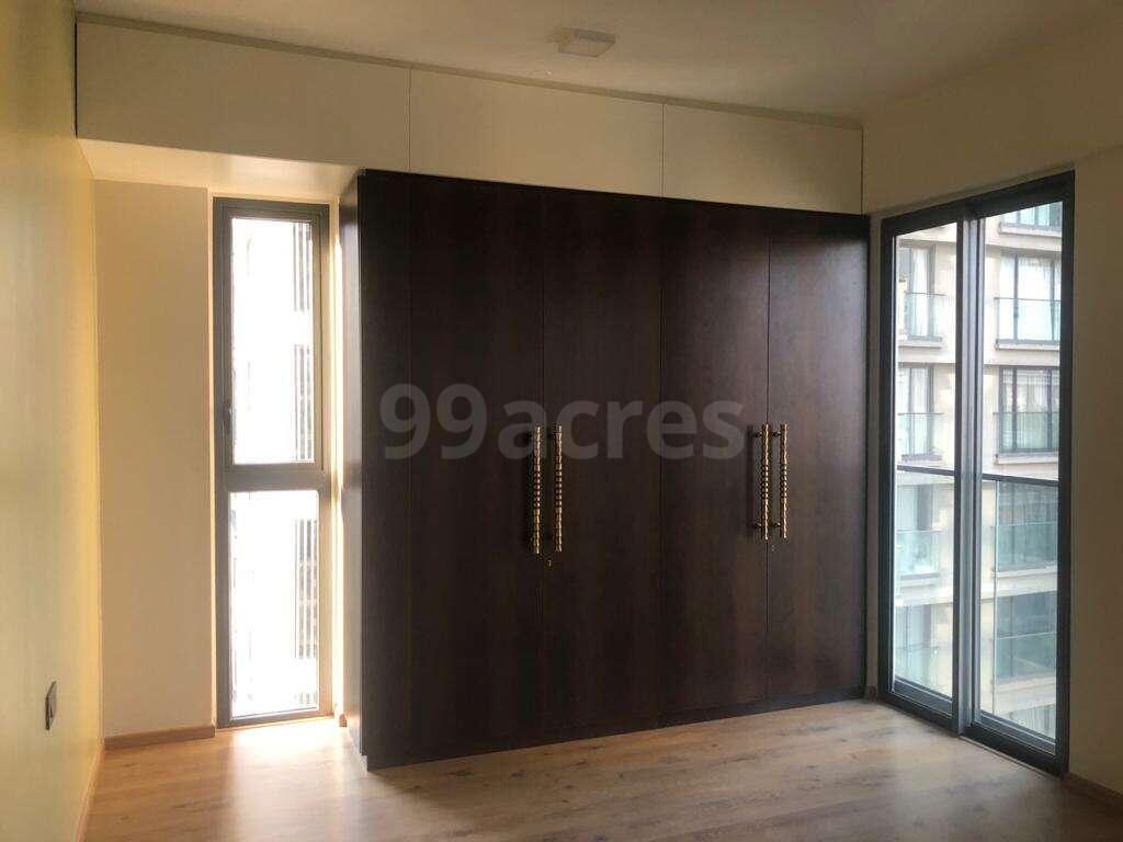 4 BHK Apartment for Rent in Bandra East Mumbai