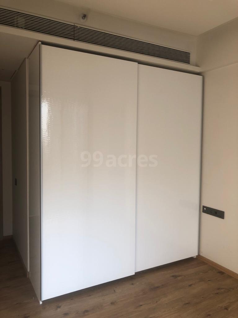 4 BHK Apartment for Rent in Bandra East Mumbai