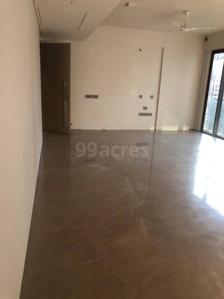 4 BHK Apartment for Rent in Bandra East Mumbai