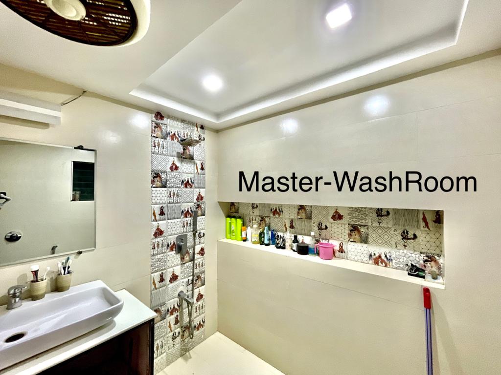 3 BHK Apartment for Sale in Andheri West Mumbai