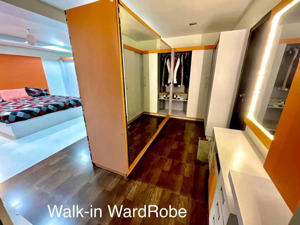 3 BHK Apartment for Sale in Andheri West Mumbai