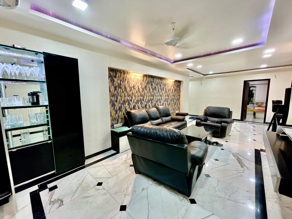 3 BHK Apartment for Sale in Andheri West Mumbai