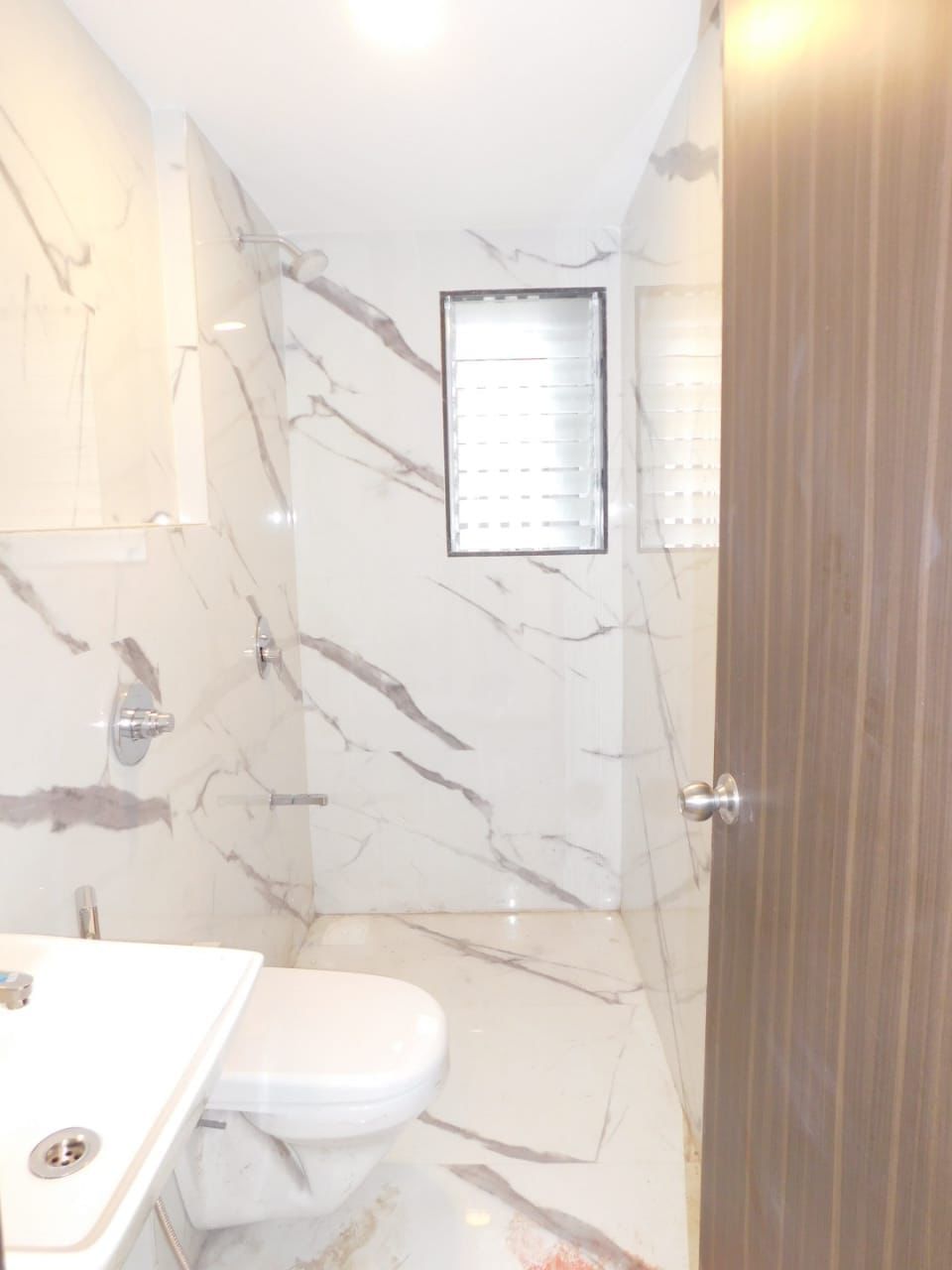 3 BHK Apartment for Sale in Khar West Mumbai