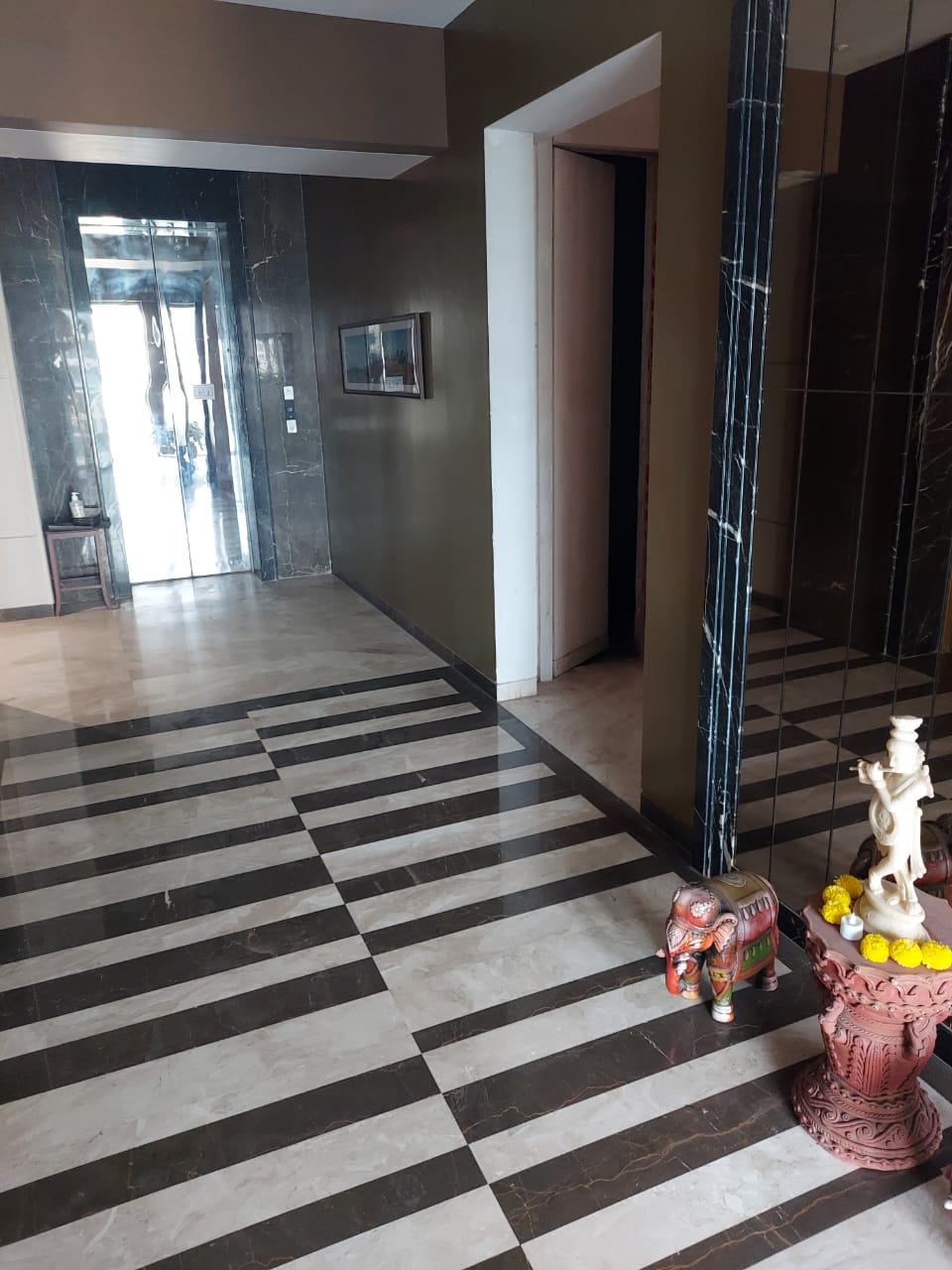 3 BHK Apartment for Sale in Prabhadevi Mumbai