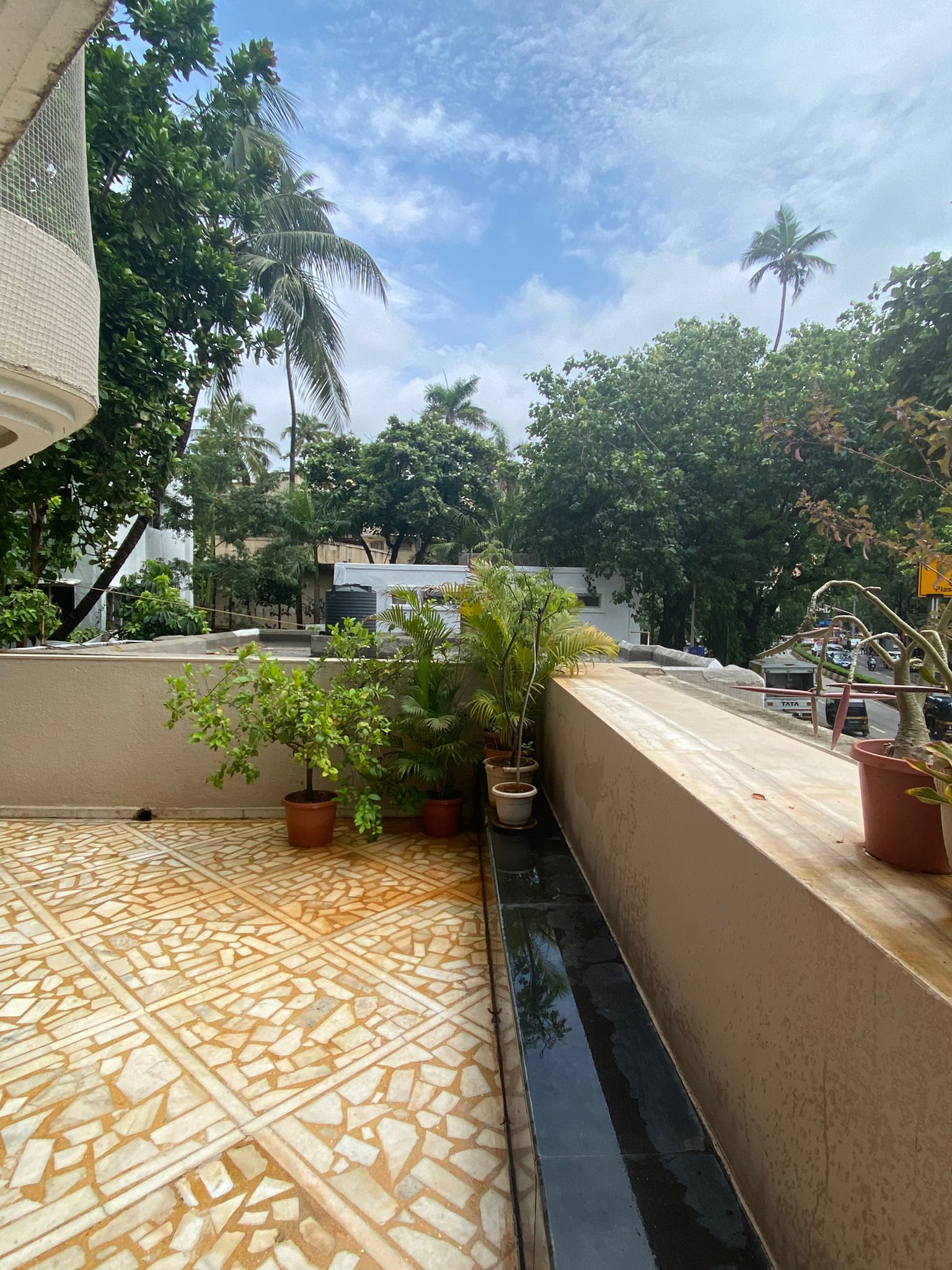3 BHK Apartment for Sale in Juhu Tara Road Mumbai