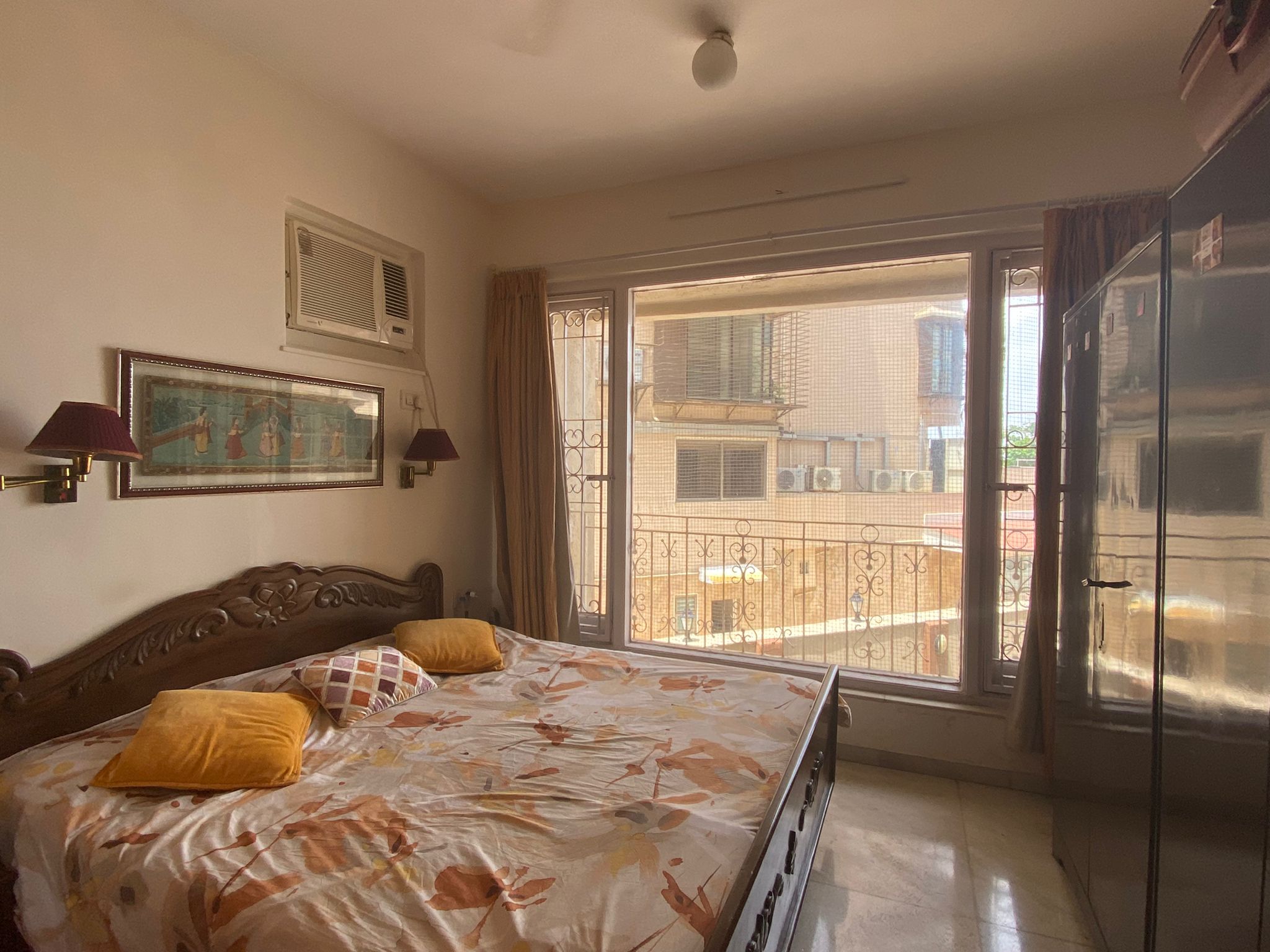 3 BHK Apartment for Sale in Juhu Tara Road Mumbai