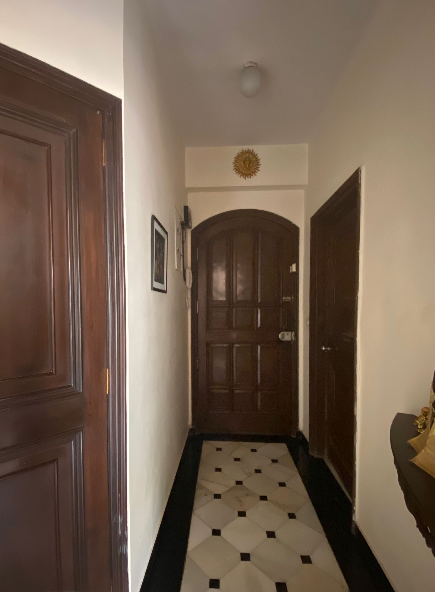 3 BHK Apartment for Sale in Juhu Tara Road Mumbai