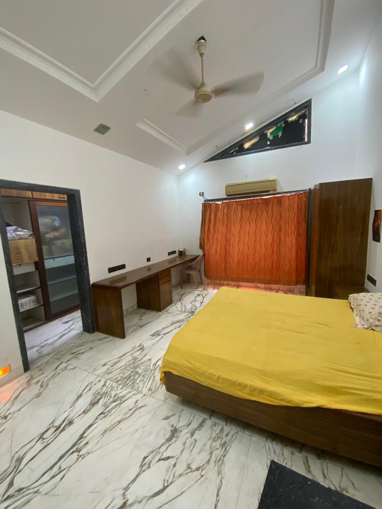 6 BHK Row House for Sale in Juhu Church Road Mumbai