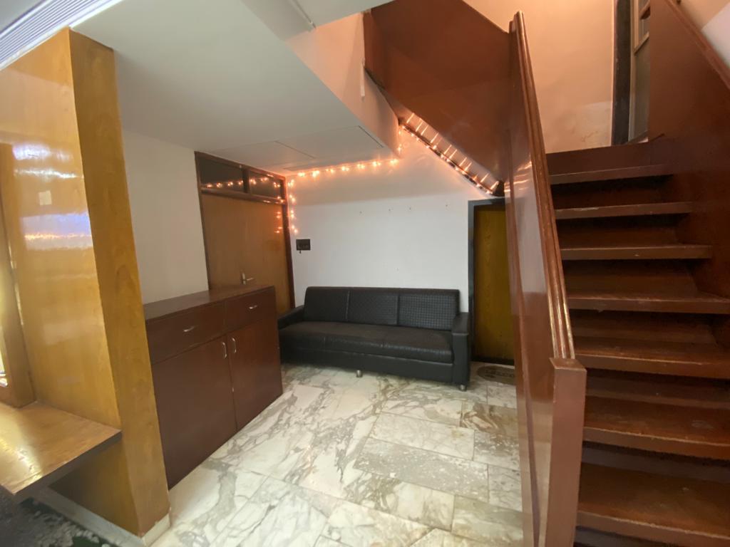 6 BHK Row House for Sale in Juhu Church Road Mumbai
